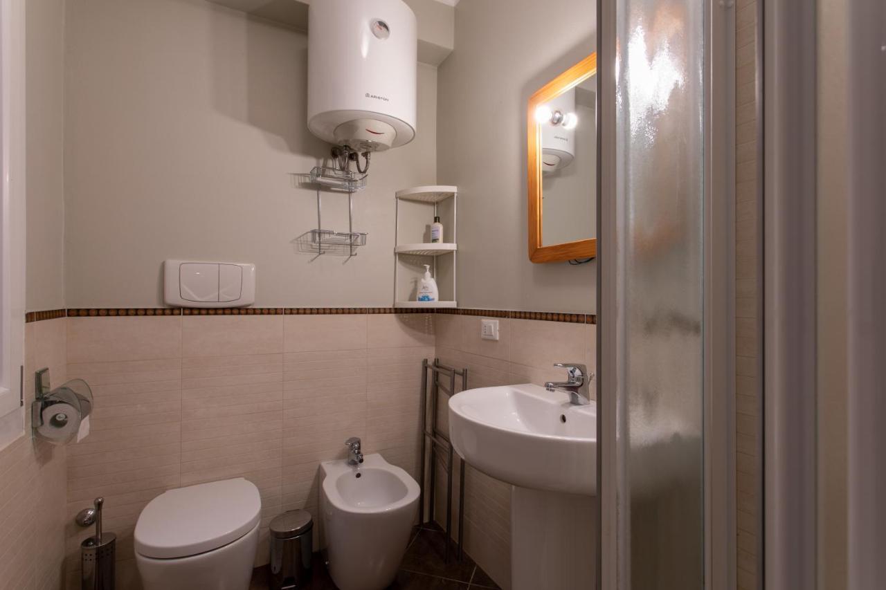 Venice Lance With Lift, 2 Minutes Walk From The Train Station Ngoại thất bức ảnh