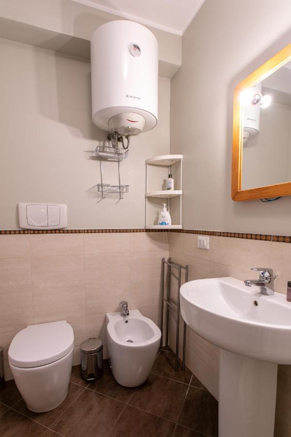 Venice Lance With Lift, 2 Minutes Walk From The Train Station Ngoại thất bức ảnh