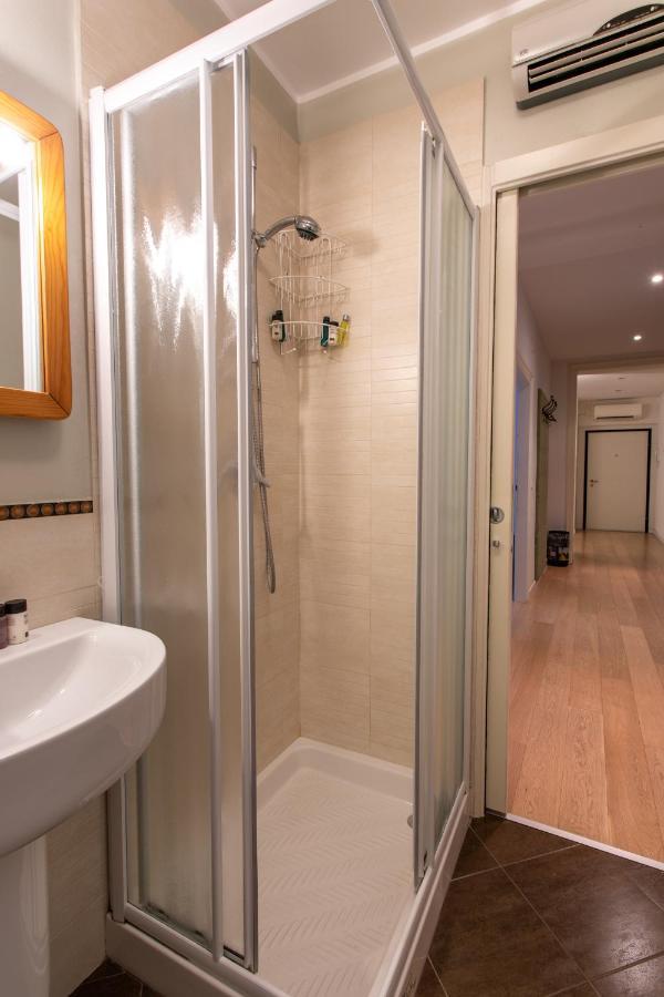 Venice Lance With Lift, 2 Minutes Walk From The Train Station Ngoại thất bức ảnh